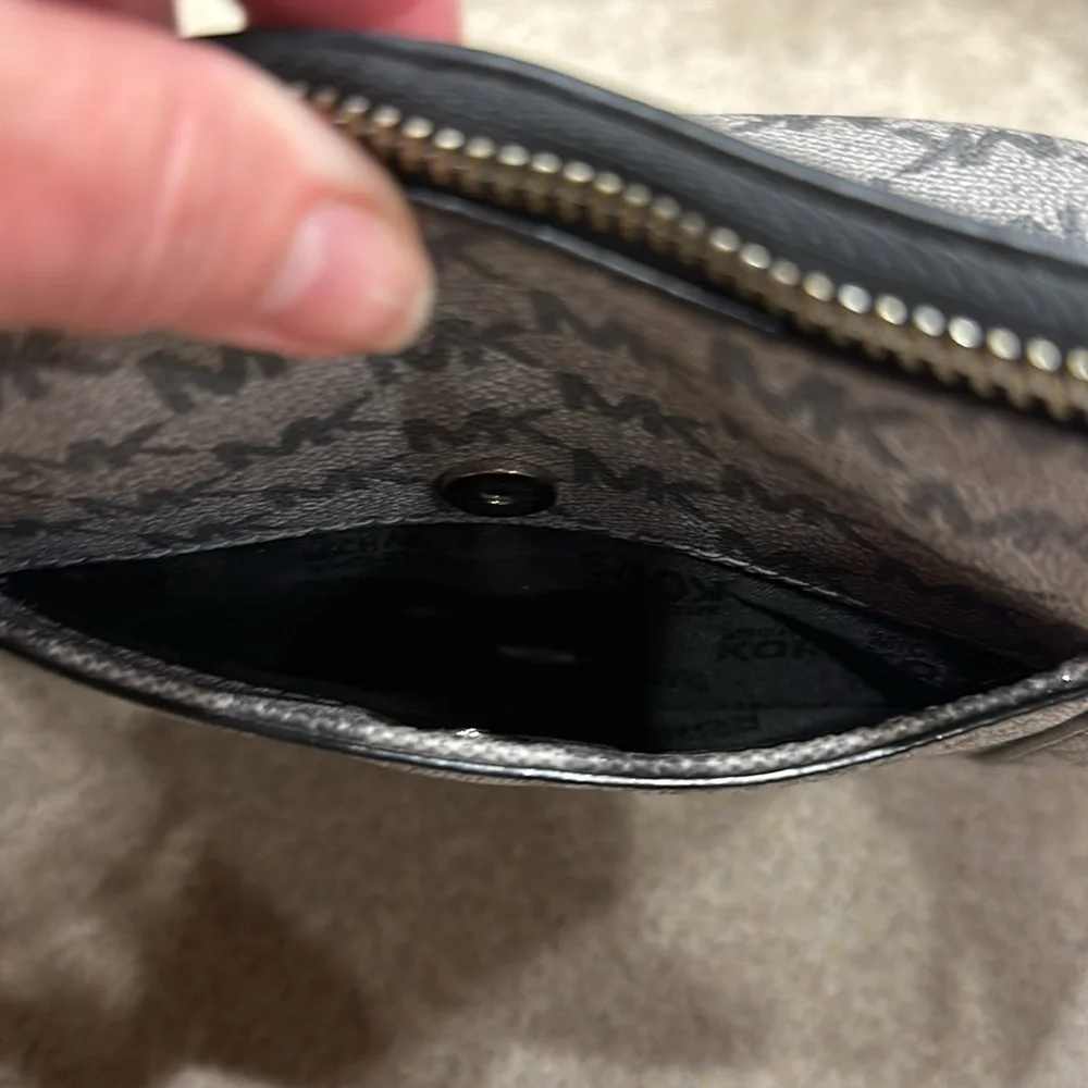 MK Studio Lydia Hobo
